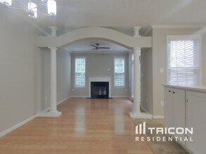 8014 Bullfinch Pl in White Plains, MD - Building Photo - Building Photo
