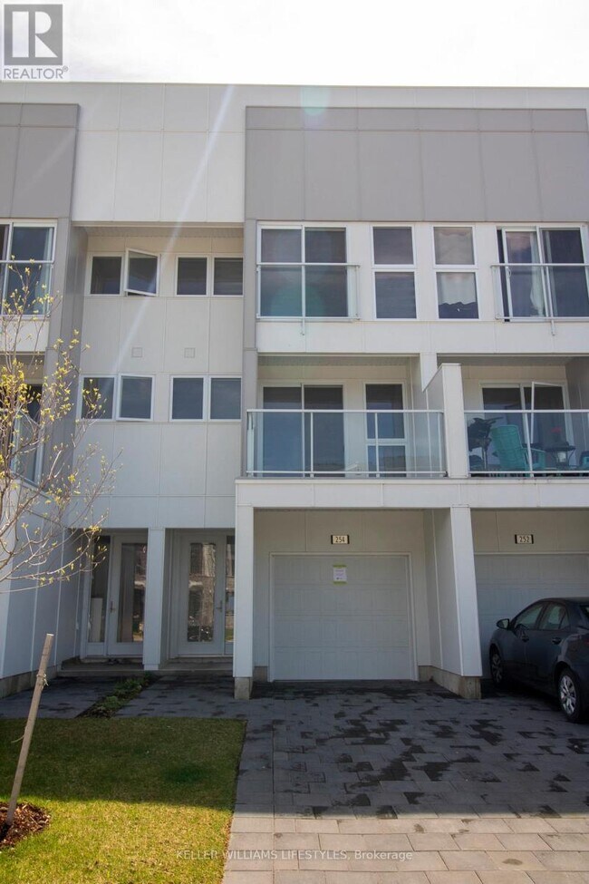 254-254 Edgevalley Rd in London, ON - Building Photo - Building Photo