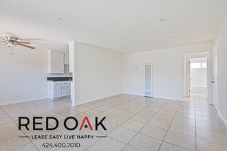 8140 Langdon Ave in Los Angeles, CA - Building Photo - Building Photo