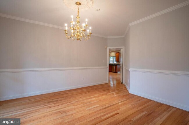 119 E Jefferson St in Falls Church, VA - Building Photo - Building Photo