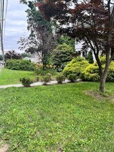 1312 Hope St in Stamford, CT - Foto de edificio - Building Photo