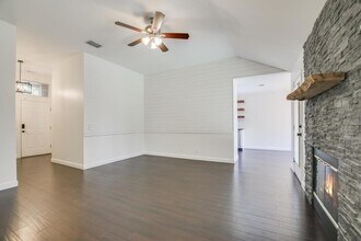 906 Iris Dr in Georgetown, TX - Building Photo - Building Photo