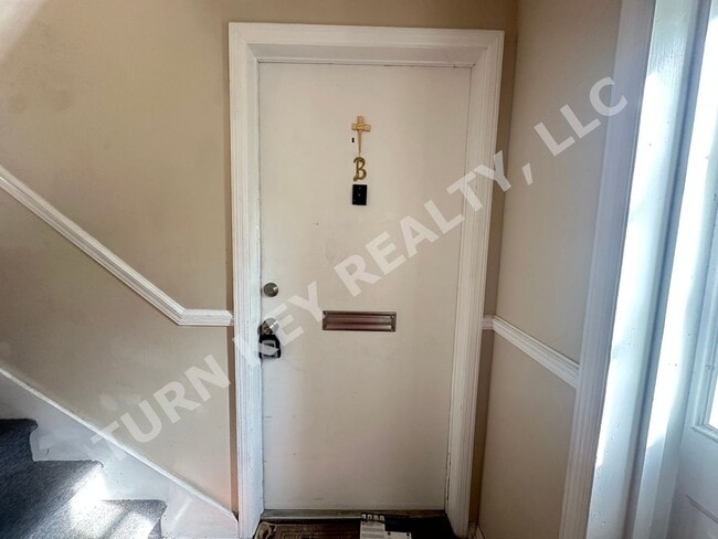 2202 Montreat Cir in Vestavia Hills, AL - Building Photo - Building Photo