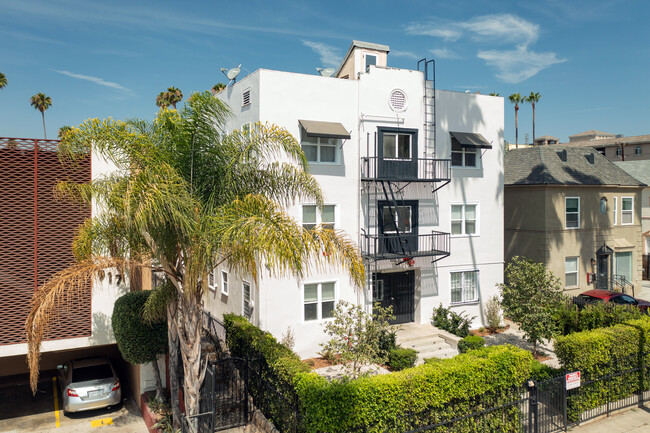 South Kenmore Apartment in Los Angeles, CA - Building Photo - Building Photo