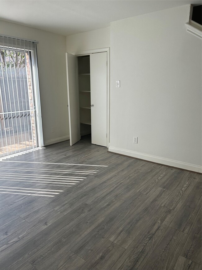 property at 7834 Oakington Dr