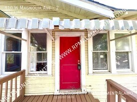 810 W Magnolia Ave in San Antonio, TX - Building Photo