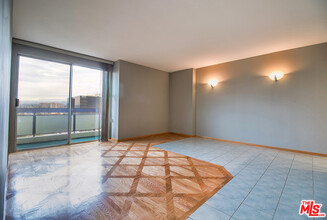 321 S San Vicente Blvd-Unit -1006 in Los Angeles, CA - Building Photo - Building Photo