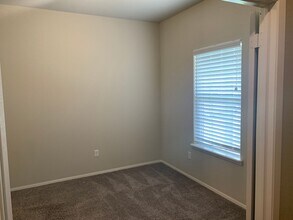 1621 Scotland Dr in Centerton, AR - Building Photo - Building Photo
