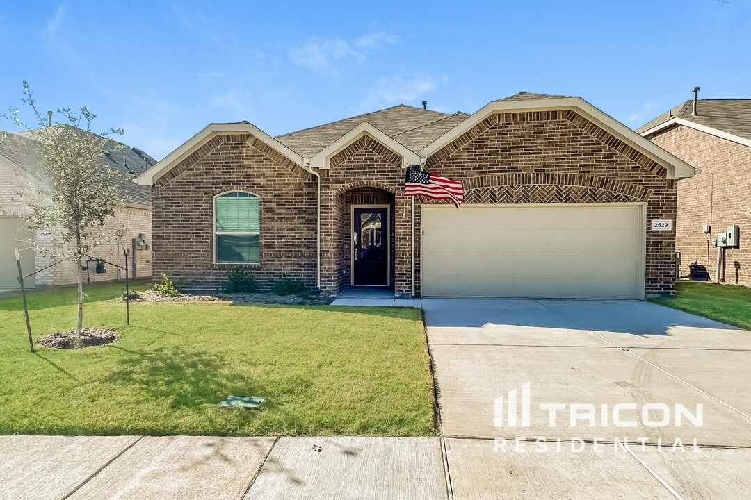 2523 Real Quiet Dr in Heath, TX - Building Photo