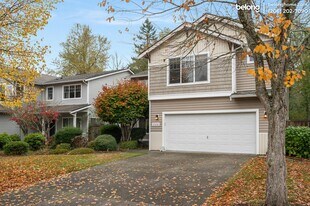 15010 68th Ave E in Puyallup, WA - Building Photo