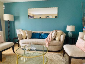 999 Rue Madora in Bear, DE - Foto de edificio - Building Photo