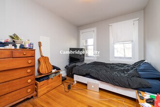 6 Belmont St, Unit 2 in Somerville, MA - Building Photo - Building Photo