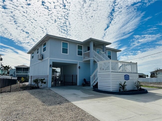 7934 Buccaneer Dr in Fort Myers Beach, FL - Building Photo - Building Photo