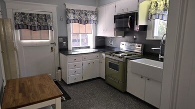 1004 Weller Ave in La Porte, IN - Building Photo - Building Photo