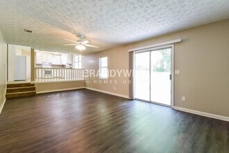 911 Walnut Creek Ln in Jonesboro, GA - Building Photo - Building Photo
