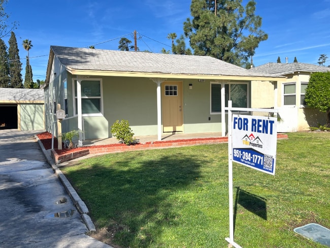 5769 Eugene St in Riverside, CA - Foto de edificio - Building Photo