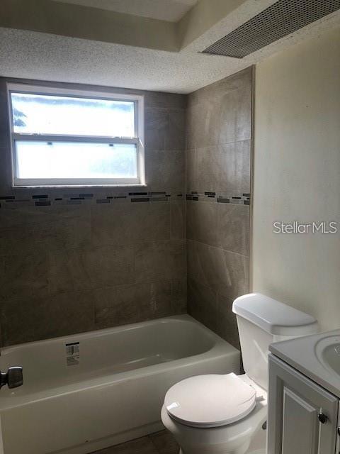 7804 Blackstone Dr in Port Richey, FL - Building Photo - Building Photo