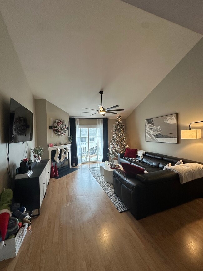 66 Ponwood Cir, Unit G in Madison, WI - Building Photo - Building Photo