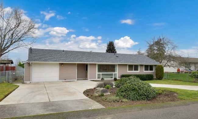property at 24815 22nd Ave S