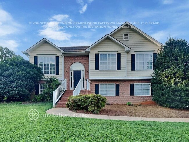 property at 2485 Misty Hollow Ln