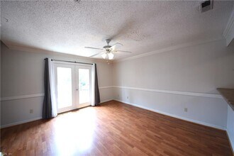 20 Academy Ln in Hampton, VA - Building Photo - Building Photo