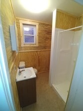 1538 Point Breeze Ave in Philadelphia, PA - Building Photo - Building Photo