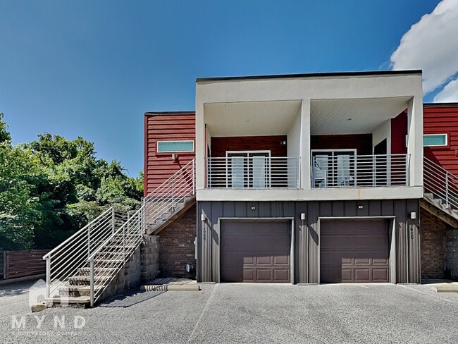 1746 N Reno Dr