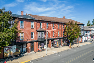 9-23 E Main St in Kutztown, PA - Building Photo