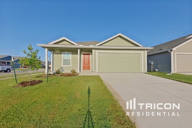 property at 834 Ginkgo Wy