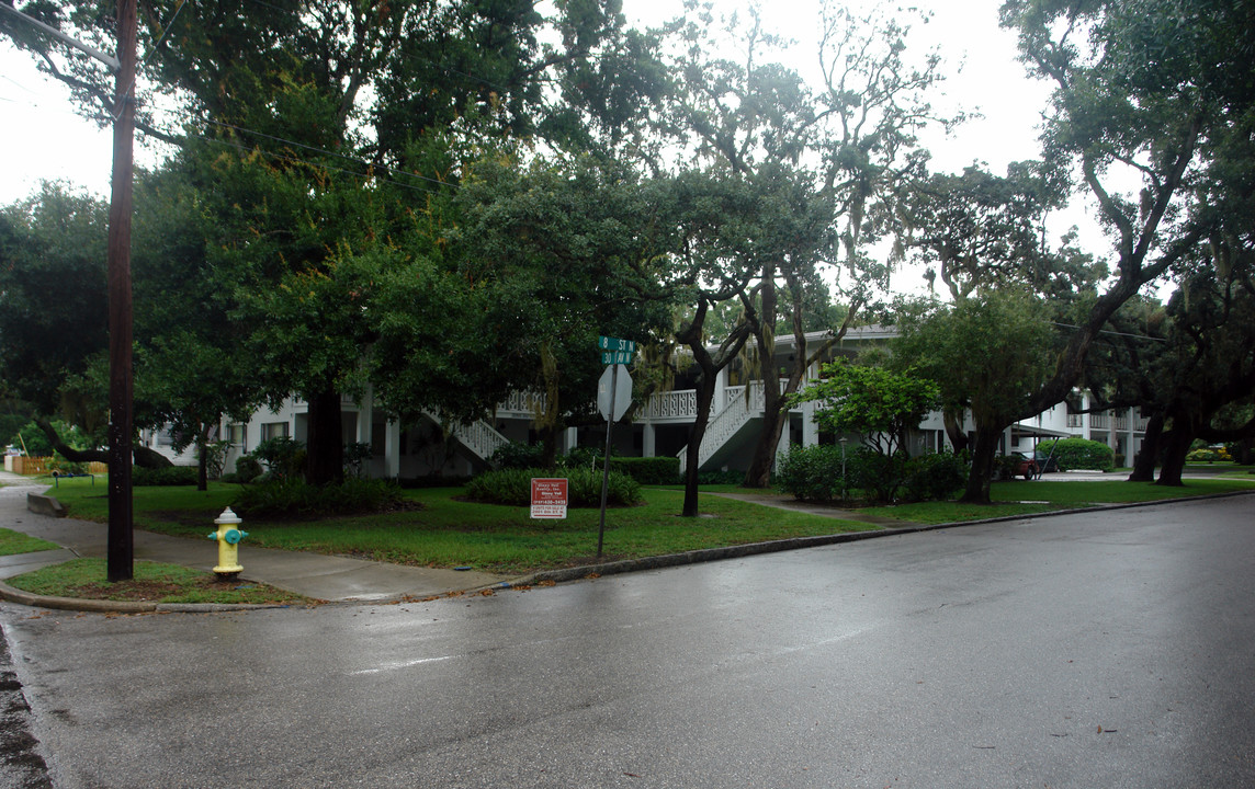 794 30th Ave N in St. Petersburg, FL - Building Photo