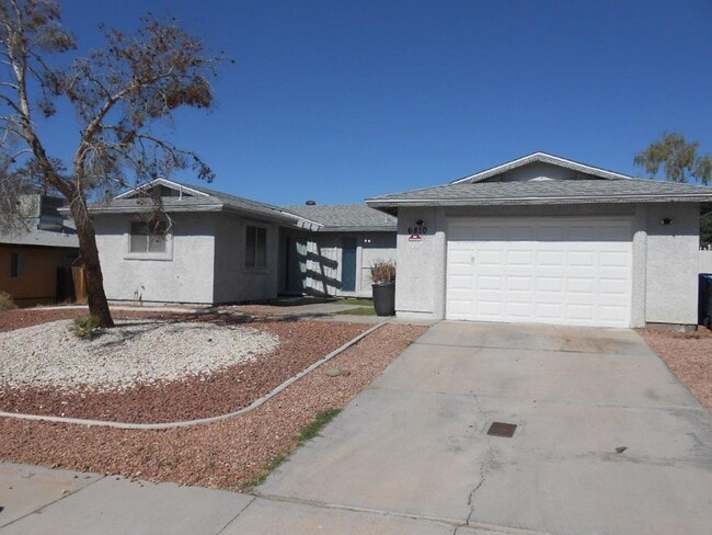 6810 Legalla Ln