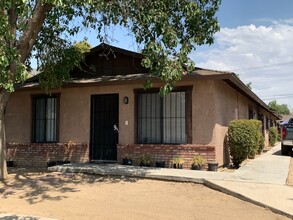 814 Kentucky St in Bakersfield, CA - Building Photo - Building Photo