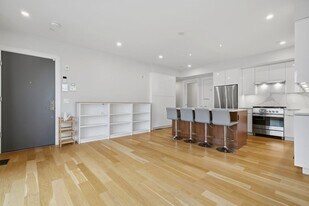 39 Englewood Ave, Unit 2 in Boston, MA - Building Photo