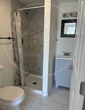 1223 W Hayward Ave in Independence, MO - Building Photo - Building Photo