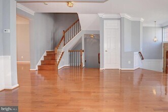 18818 Silverwood Terrace in Leesburg, VA - Building Photo - Building Photo