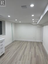 114 Mill St N in Brampton, ON - Building Photo - Building Photo