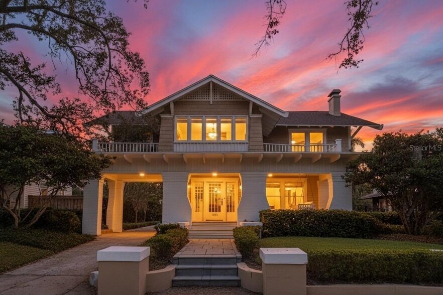 3003 W Harbor View Ave in Tampa, FL - Foto de edificio