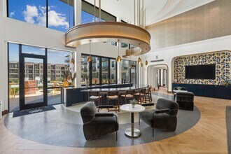 Whitlow in Lewisville, TX - Foto de edificio - Building Photo