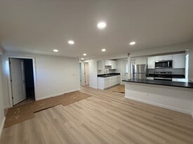 418 Oak St, Unit 418 in Marion, OH - Building Photo