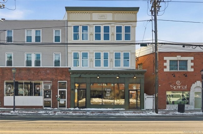 property at 13 W Hoffman Ave