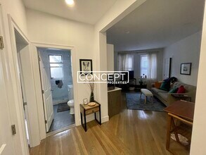 11 Queensberry St in Boston, MA - Foto de edificio - Building Photo