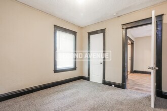 3811 E 36th St in Kansas City, MO - Foto de edificio - Building Photo