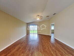 4338 Country Hills Blvd in Plant City, FL - Building Photo - Building Photo