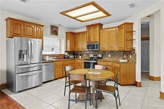 23 E Champion St in Edinburg, TX - Building Photo - Building Photo