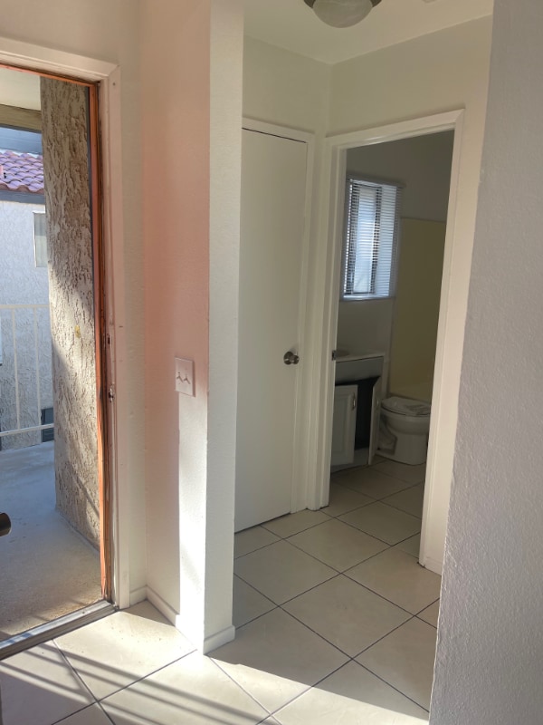 11951 Chamberlaine Way in Adelanto, CA - Building Photo - Building Photo