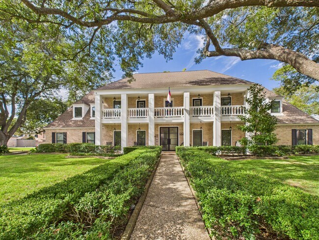property at 5430 Havenwoods Dr