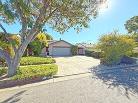 1776 Loch Ness Way in San Jose, CA - Building Photo