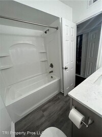 2703 N Centennial St photo'