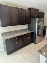 235 Rain Berry Ave in Ruskin, FL - Building Photo - Building Photo
