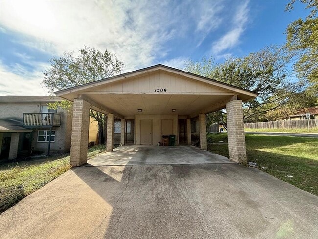 1509 Cinnamon Path in Austin, TX - Building Photo - Building Photo